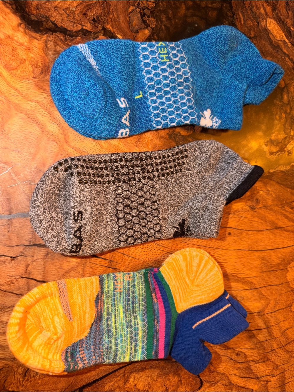 Bombas Socks Size Medium 3 Pair Lot Hex Tec Run + Gripper NWOT